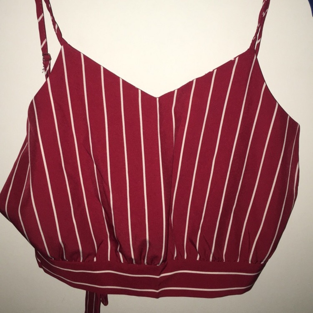 Women’s crop top ‼️